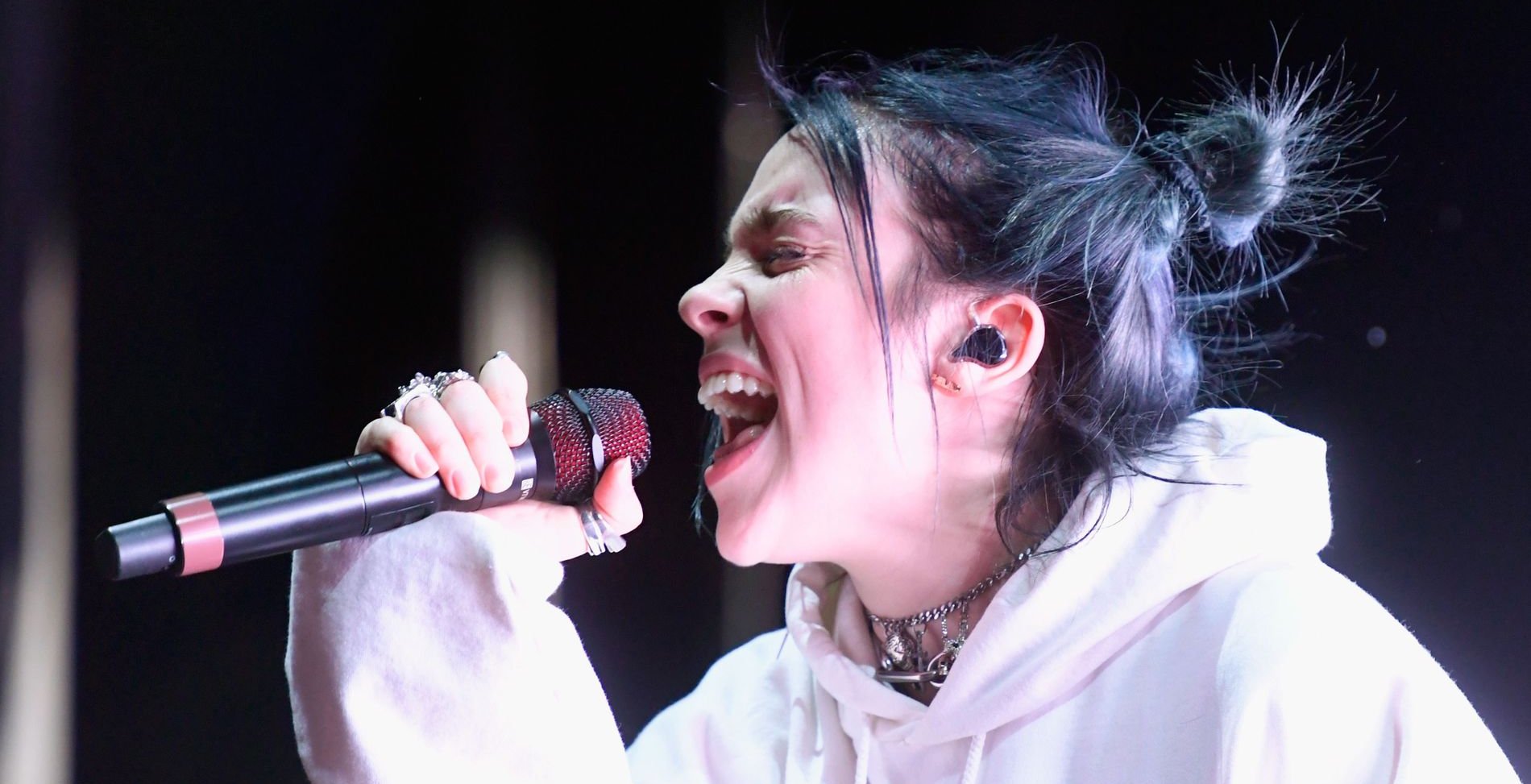 A Billie Eilish le robaron durante un show en Austin y su reacción sorprendió a la multitud