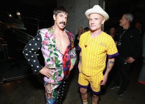 “Anthony busca ser el alfa”: Flea reveló los roces detrás del escenario con su compañero de banda