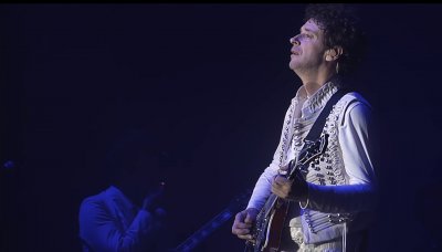 ¡Llegó Fuerza Natural Tour! Mirá a Gustavo Cerati tocando Puente en México