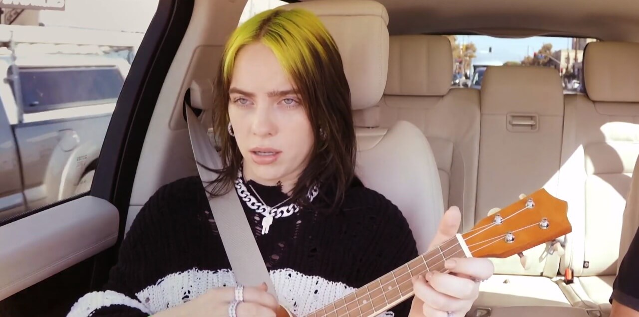 Billie Eilish toca una de los Beatles en ukelele (y mucho más) en el nuevo Carpool Karaoke