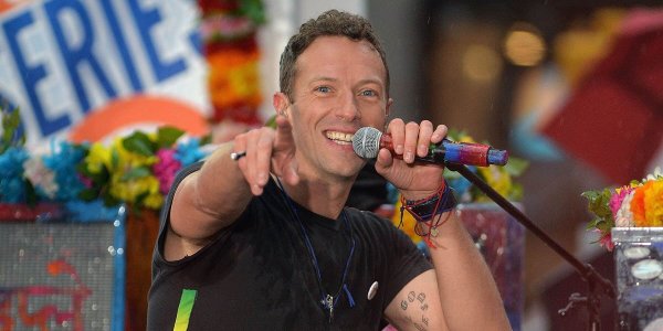 Chris Martin admite haber sido “muy homofóbico”