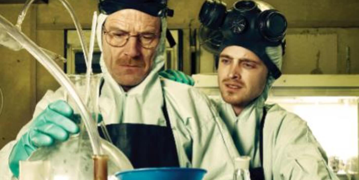 Los Breaking Bad sean unidos: Aaron Paul y Bryan Cranston estuvieron juntos en el Super Bowl