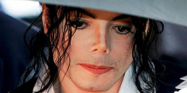 Se conocieron datos escalofriantes de la autopsia de Michael Jackson