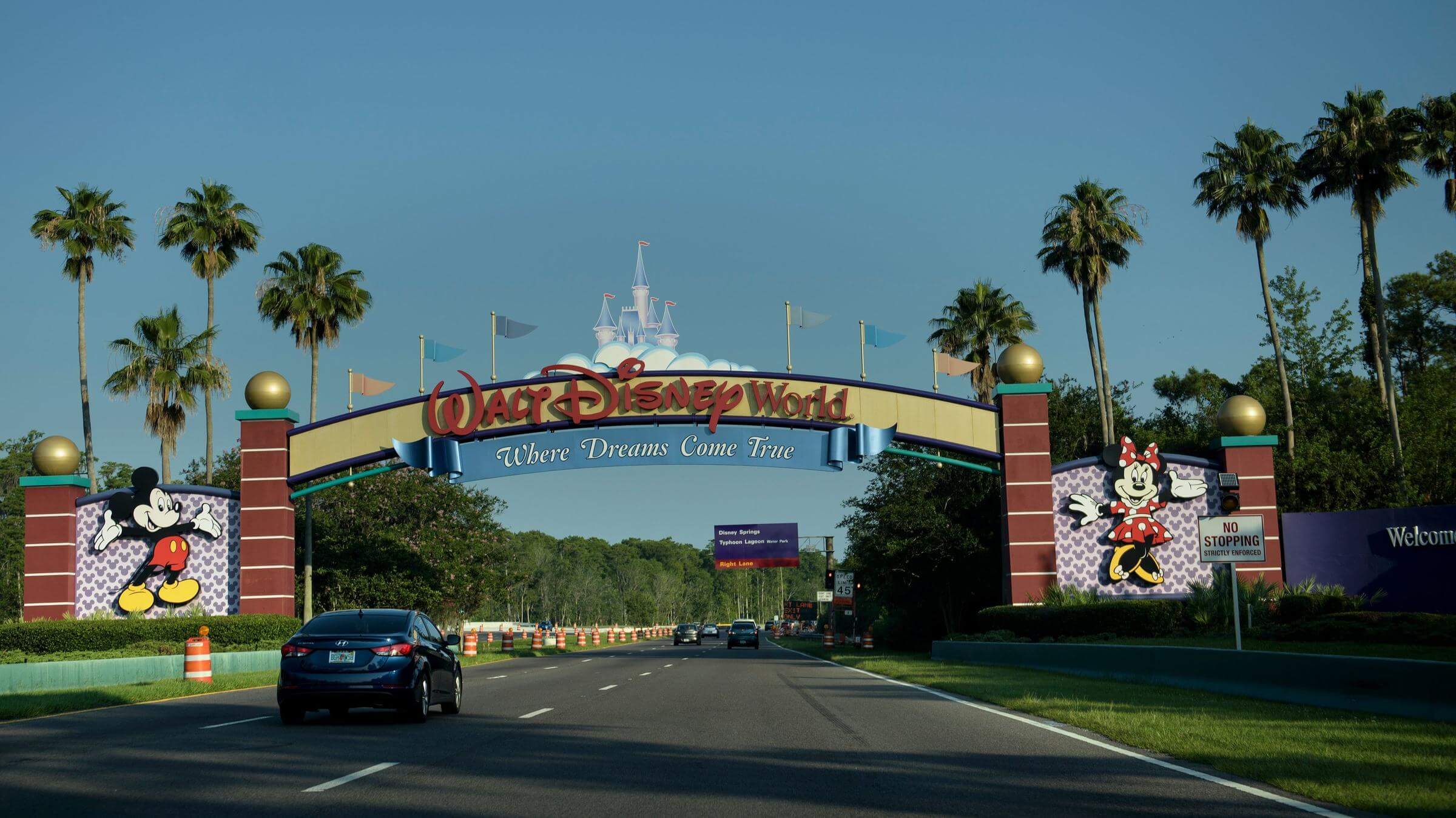 Detienen a un hombre que acampó y se instaló en una isla de Walt Disney World