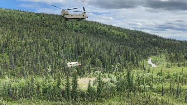 Retiran el bus de “Into the Wild” de su ubicación en Alaska por problemas con turistas