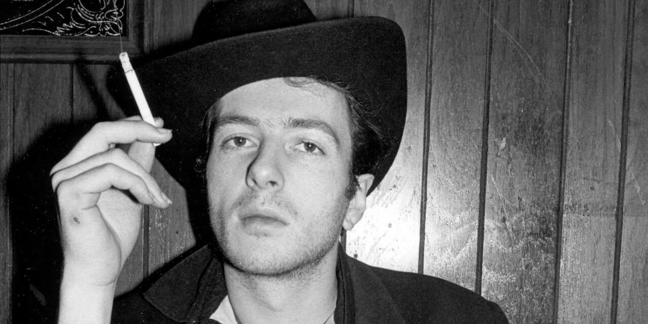 Dieron a conocer fotos jamás vistas de Joe Strummer, ex líder de The Clash