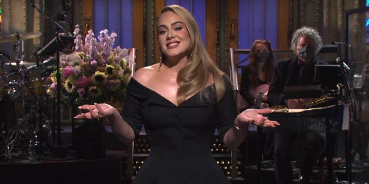 Adele dio detalles sobre su nuevo disco durante su debut como presentadora de “Saturday Night Live”