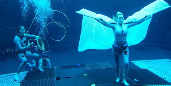 Kate Winslet superó el récord de Tom Cruise inmersa bajo el agua para Avatar 2: ¿cuánto aguantó?