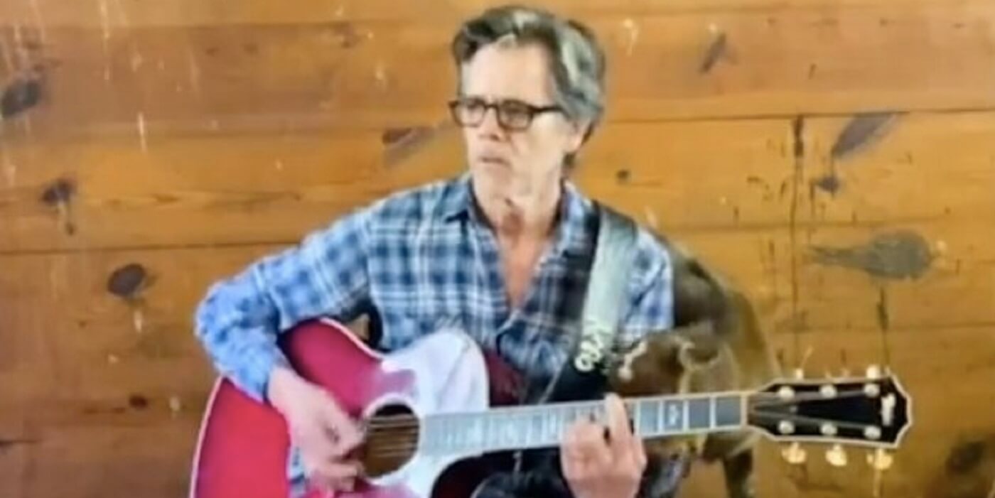 Kevin Bacon le cantó “Creep” de Radiohead a sus cabras