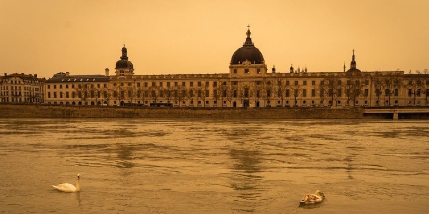 ¿Por qué el cielo se tiñó de amarillo en Francia y Suiza?