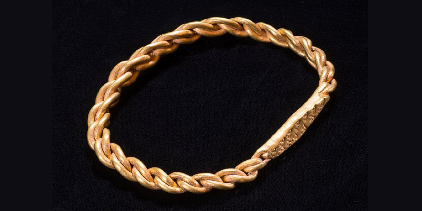 Irlanda: Descubren un tesoro de joyas vikingas