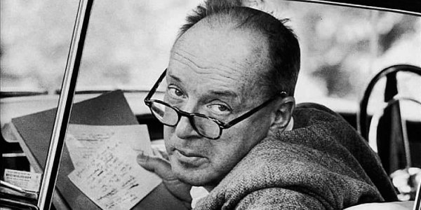 Sale a la luz un poema de Nabokov sobre Superman que la revista New Yorker rechazó