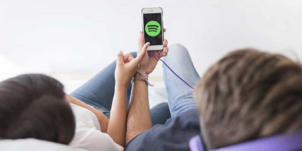 Hey, Spotify: La app de música comienza a probar su asistente de voz