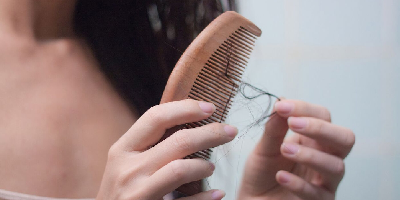 Un estudio revela el vínculo entre el estrés y la caída del cabello