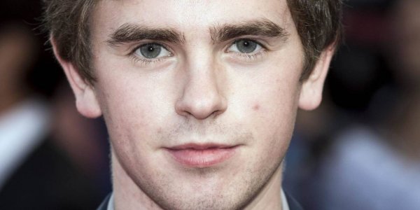 ¿Freddie Highmore deja The Good Doctor?