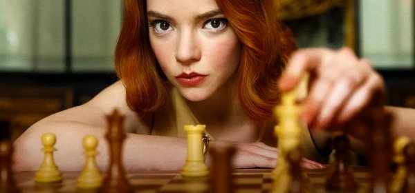 Una estrella de “The Crown” eligió a Anya Taylor-Joy por su actuación en “Gambito de Dama“
