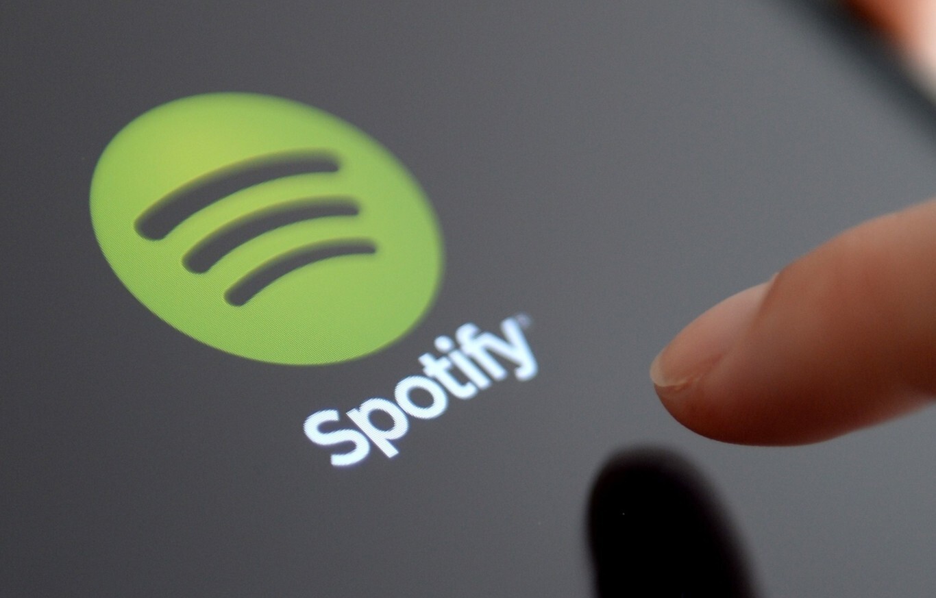 Lanzan playlist con las canciones que tienen más de un billón de plays en Spotify