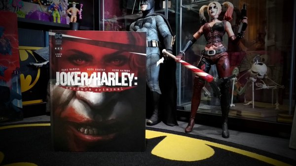 Joker-Harley- Un Psiquiatra por aquí, por favor