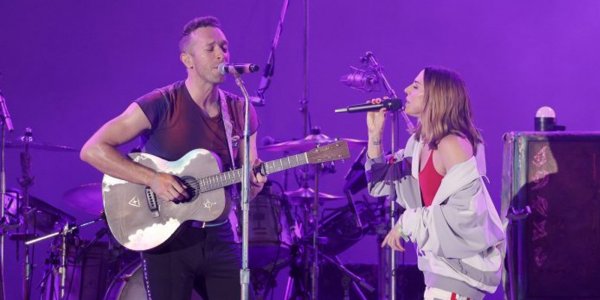 Chris Martin hizo un genial cover de las Spice Girls junto a Mel C