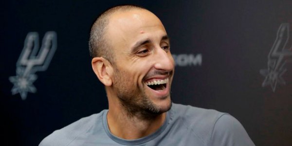 Manu Ginóbili volvió a tirar al aro con los Spurs y fue furor