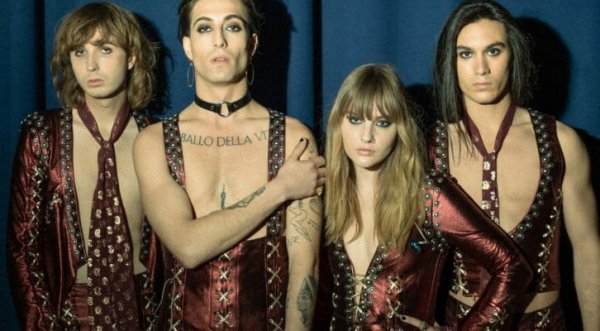 MANESKIN SORPRENDE A MARK RONSON