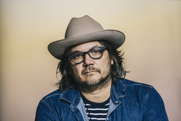 Wilco apoya la petición de fans que reclaman la devolución de su dinero