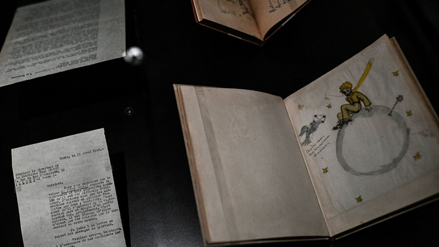 Francia expone por primera vez el manuscrito de “El Principito”
