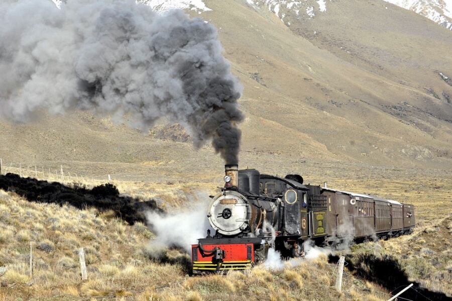 El tren a vapor “La Trochita” comenzó a utilizar combustible limpio