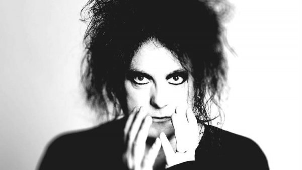 Robert Smith reveló el título del nuevo disco de The Cure