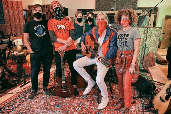 ARCADE FIRE LANZA “THE LIGHTNING I,II”