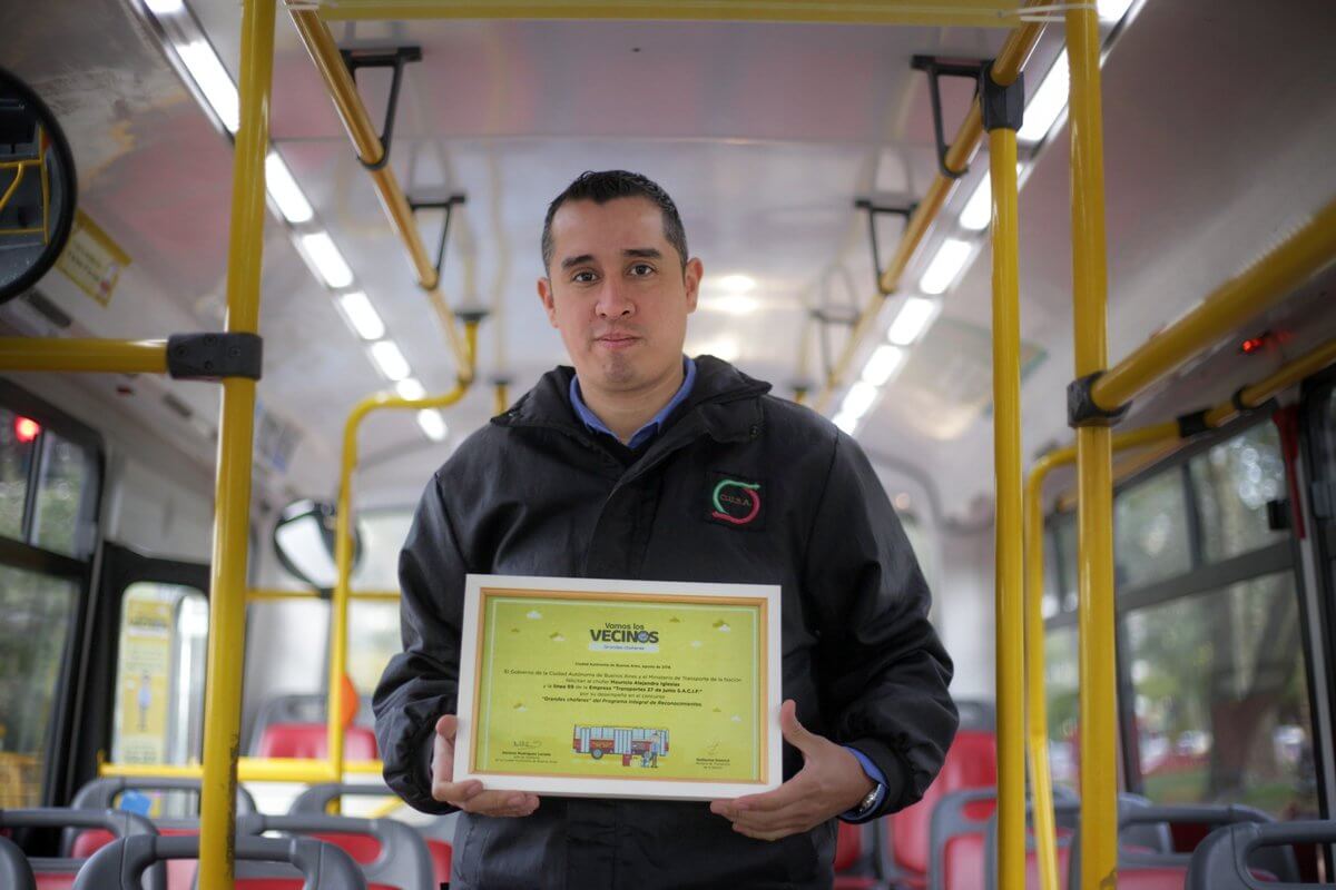 Hablamos con el mejor colectivero de la Ciudad de Buenos Aires