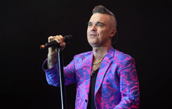 Robbie Williams vendió todas sus propiedades y dice que ahora no tiene dónde vivir