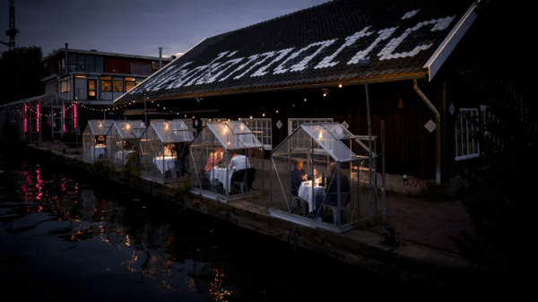 Un restaurante en Ámsterdam ofrece cenas en tu propia “casita”