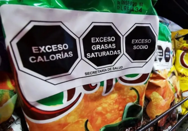 Lanzan una calculadora online para saber qué alimentos tendrán sellos de advertencia