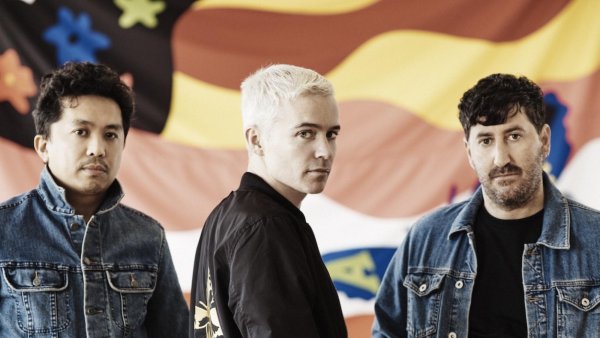 The Avalanches quiere enviar su música a la luna