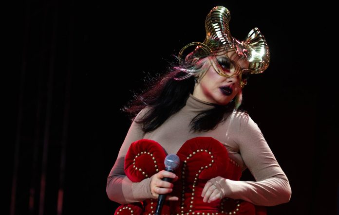 Björk reveló el nombre de su nuevo álbum: ‘Fossora’