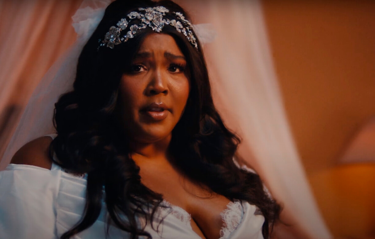 Lizzo comparte el video de “2 Be Loved (Am I Ready)”