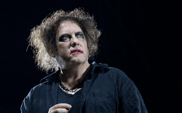 ¿Robert Smith predijo la muerte de la Reina Isabel II?