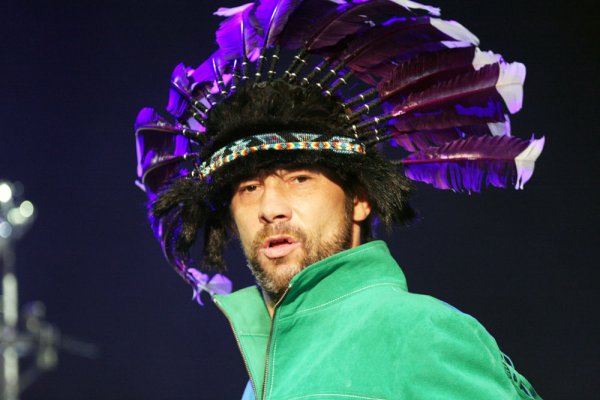 Jamiroquai anunció reediciones especiales de vinilo por su 30 aniversario