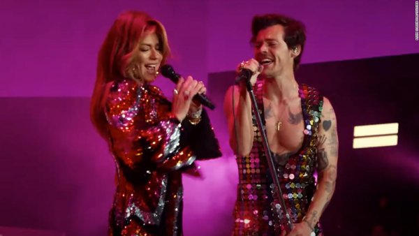 Shania Twain quiere hacer una colaboración con Harry Styles