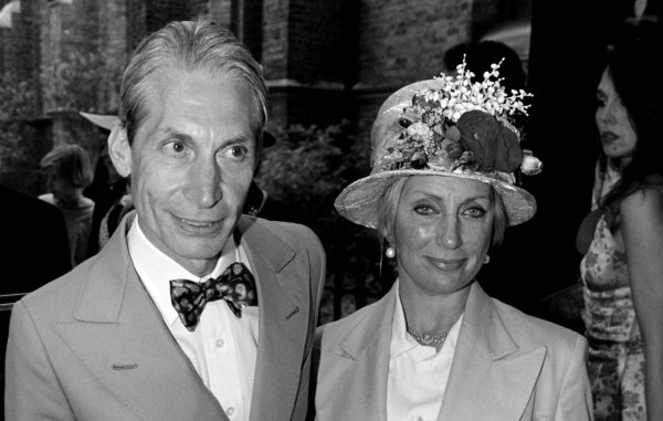 A los 84 años fallece Shirley Watts, esposa de Charlie Watts de los Rolling Stones