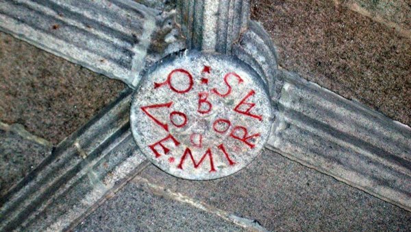 “¿Qué mirás bobo?”: la frase viral de Messi está inscrita en un monasterio español del siglo XVI