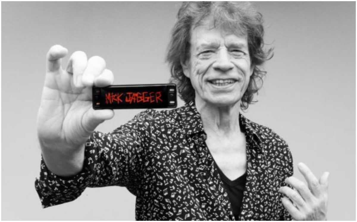Mick Jagger lanzó una línea de armónicas