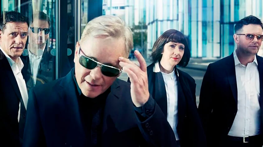 New Order lanzó una remera de ‘Blue Monday’ en apoyo a la salud mental 