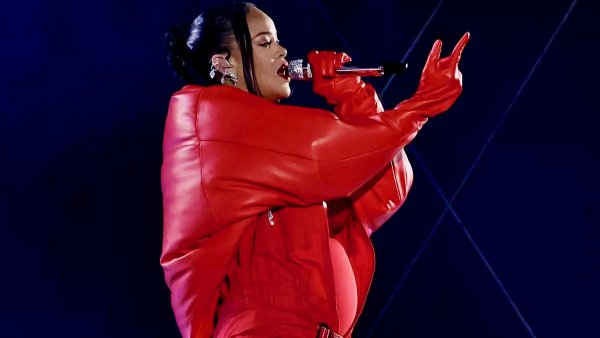 Rihanna embarazada deslumbró con su show en el entretiempo del Super Bowl