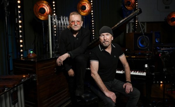 Bono, The Edge, Cat Burns y Depeche Mode en un especial de la BBC radio