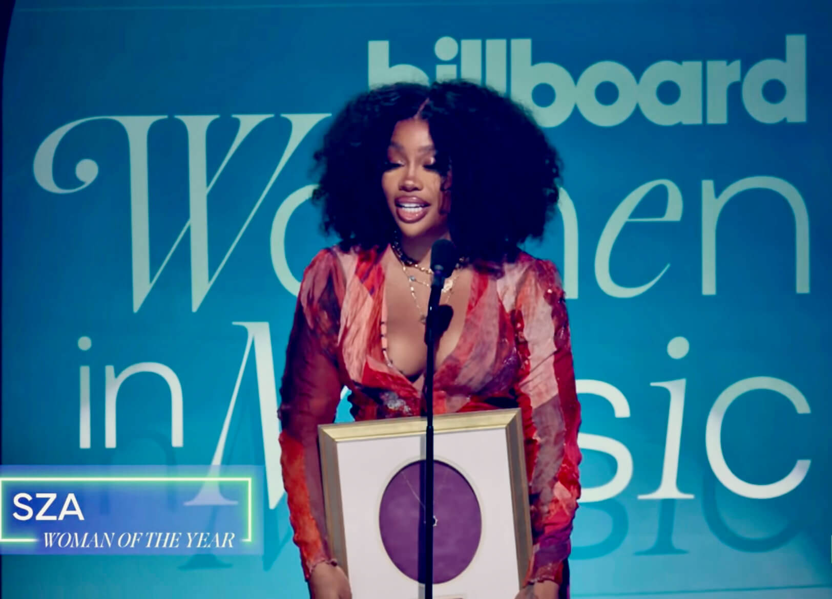 SZA galardonada por Billboard como la Mujer Del Año