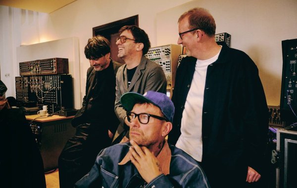 Blur anunció su nuevo álbum ‘The Ballad Of Darren’ con el single ‘The Narcissist’