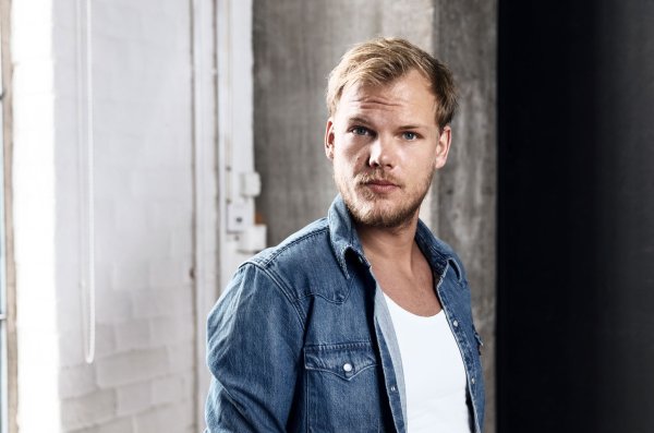 “Wake me up” de Avicii recibió la certificación diamante