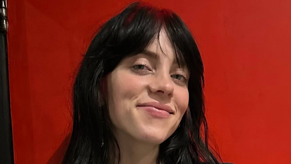 Billie Eilish recibió el BRIT Billion Award